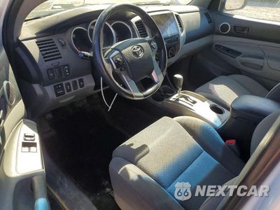 Zdjęcie 8 z 12 samochodu: 2014 TOYOTA TACOMA V6 VIN:5TFUU4EN3EX096576 - miniatura