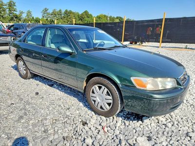 Czwarte zdjęcie samochodu z boku: 2001 TOYOTA CAMRY LE V6 VIN:4T1BF28K91U126209 - miniatura