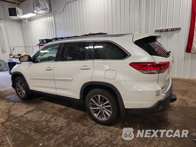 Drugie zdjęcie samochodu z przodu: 2019 TOYOTA HIGHLANDER XLE VIN:5TDJZRFH0KS589708 - miniatura
