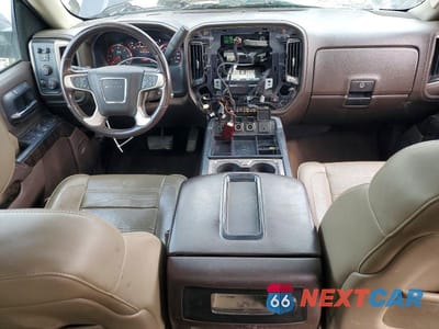 Zdjęcie 8 z 13 samochodu: 2015 GMC SIERRA K1500 DENALI VIN:3GTU2WEJ5FG525057 - miniatura