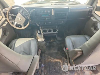 Zdjęcie 8 z 12 samochodu: 2015 CHEVROLET EXPRESS G2500 VAN VIN:1GCWGFFF8F1106252 - miniatura