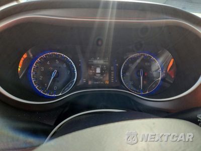 Zdjęcie 9 z 14 samochodu: 2020 CHRYSLER PACIFICA TOURING L VIN:2C4RC1BG7LR139082 - miniatura