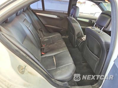 Zdjęcie 10 z 12 samochodu: 2009 MERCEDES-BENZ C 300 VIN:WDDGF54X89F244562 - miniatura