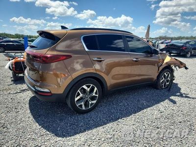 Trzecie zdjęcie samochodu z tyłu: 2021 KIA SPORTAGE EX VIN:KNDPN3AC7M7857682 - miniatura