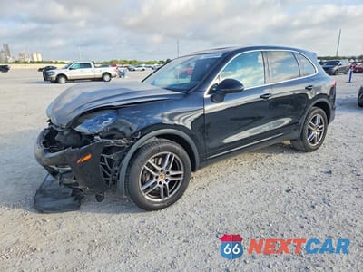 2016 PORSCHE CAYENNE WP1AA2A21GKA38282 - główne zdjęcie licytacji z USA - miniatura