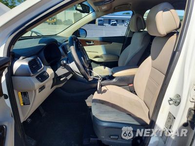 Zdjęcie 7 z 14 samochodu: 2016 KIA SORENTO LX VIN:5XYPG4A39GG031620 - miniatura