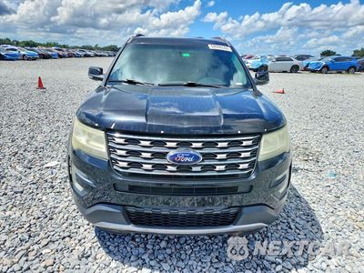 Piąte zdjęcie samochodu w środku: 2017 FORD EXPLORER XLT VIN:1FM5K7D86HGB38052 - miniatura