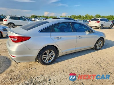 Trzecie zdjęcie samochodu z tyłu: 2016 HYUNDAI SONATA SE VIN:5NPE24AF3GH395671 - miniatura