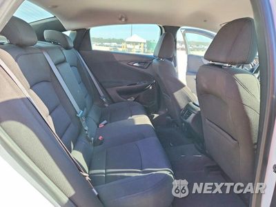 Zdjęcie 10 z 12 samochodu: 2019 CHEVROLET MALIBU LT VIN:1G1ZD5ST2KF202038 - miniatura