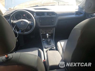 Zdjęcie 8 z 14 samochodu: 2021 VOLKSWAGEN TIGUAN SE VIN:3VV2B7AX9MM004382 - miniatura
