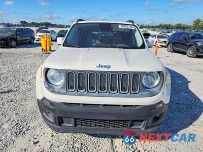 Piąte zdjęcie samochodu w środku: 2015 JEEP RENEGADE LATITUDE VIN:ZACCJABT6FPC05316 - miniatura