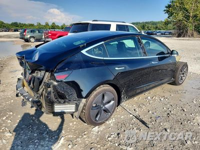 Trzecie zdjęcie samochodu z tyłu: 2019 TESLA MODEL 3 VIN:5YJ3E1EA4KF305222 - miniatura