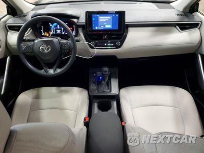 Zdjęcie 8 z 14 samochodu: 2026 TOYOTA COROLLA CROSS L VIN:7MUAAABGXTV149248 - miniatura