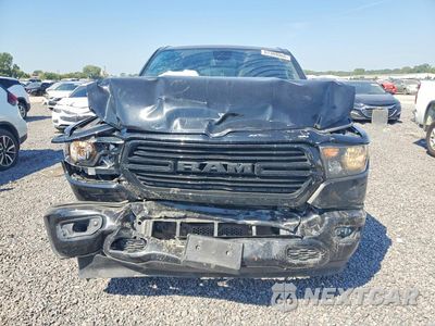 Piąte zdjęcie samochodu w środku: 2019 RAM 1500 BIG HORN/LONE STAR VIN:1C6SRFFT1KN630643 - miniatura