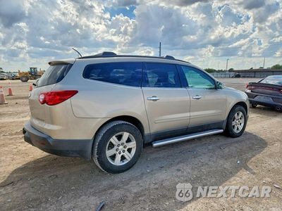 Trzecie zdjęcie samochodu z tyłu: 2011 CHEVROLET TRAVERSE LT VIN:1GNKVGED6BJ290053 - miniatura