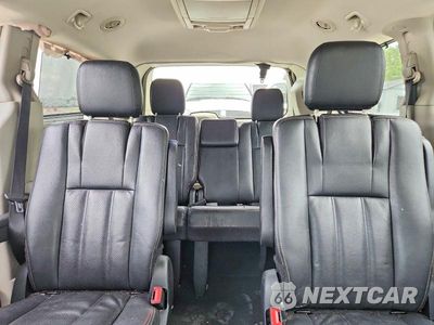 Zdjęcie 10 z 13 samochodu: 2014 CHRYSLER TOWN & COUNTRY TOURING L VIN:2C4RC1CG9ER259421 - miniatura