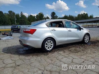 Trzecie zdjęcie samochodu z tyłu: 2016 KIA RIO LX VIN:KNADM4A33G6637040 - miniatura