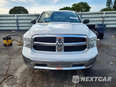 Piąte zdjęcie samochodu w środku: 2020 RAM 1500 CLASSIC SLT VIN:1C6RR6TT0LS110651 - miniatura