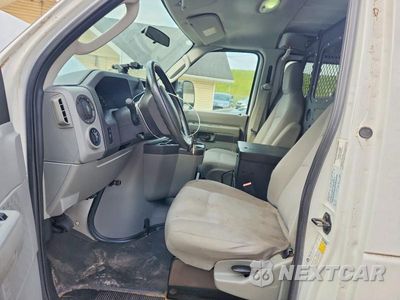 Zdjęcie 7 z 13 samochodu: 2010 FORD ECONOLINE E150 VAN VIN:1FTNE1EW4ADA53336 - miniatura
