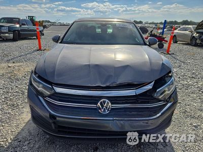 Piąte zdjęcie samochodu w środku: 2024 VOLKSWAGEN JETTA SE VIN:3VW7M7BU7RM055807 - miniatura