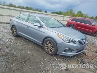 Czwarte zdjęcie samochodu z boku: 2015 HYUNDAI SONATA SE VIN:5NPE24AF3FH060859 - miniatura