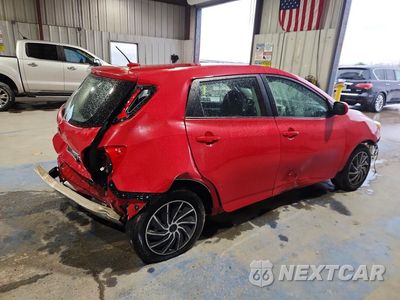 Trzecie zdjęcie samochodu z tyłu: 2009 TOYOTA MATRIX BASE VIN:2T1KU40EX9C147025 - miniatura