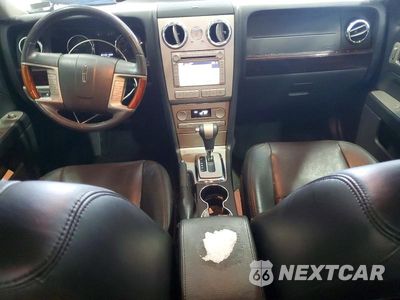 Zdjęcie 8 z 13 samochodu: 2007 LINCOLN MKZ VIN:3LNHM26TX7R653400 - miniatura