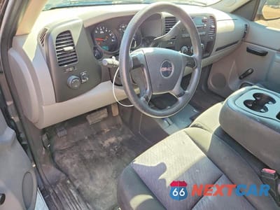 Zdjęcie 8 z 12 samochodu: 2011 GMC SIERRA K1500 VIN:1GTR2TEA3BZ115548 - miniatura