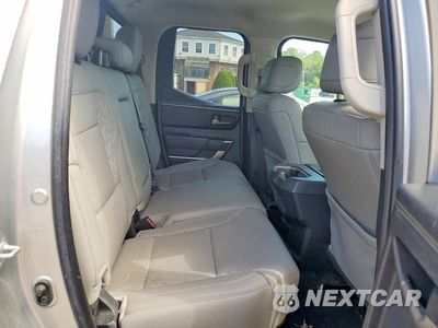 Zdjęcie 10 z 12 samochodu: 2022 TOYOTA TUNDRA DOUBLE CAB SR VIN:5TFLA5GD1NX001799 - miniatura