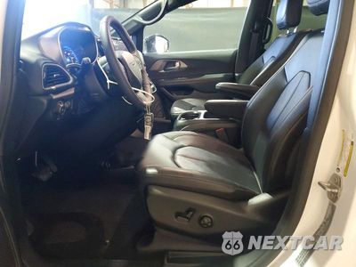 Zdjęcie 7 z 13 samochodu: 2025 CHRYSLER PACIFICA SELECT VIN:2C4RC1BG1SR599790 - miniatura