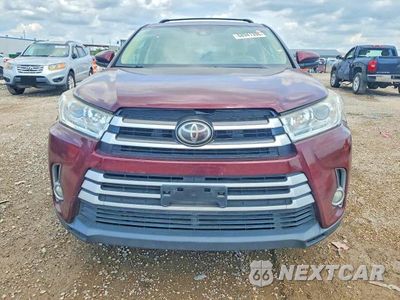 Piąte zdjęcie samochodu w środku: 2017 TOYOTA HIGHLANDER LE PLUS VIN:5TDBZRFH7HS386201 - miniatura