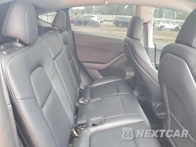 Zdjęcie 10 z 12 samochodu: 2022 TESLA MODEL Y VIN:7SAYGDEE0NF386019 - miniatura