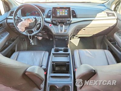 Zdjęcie 8 z 13 samochodu: 2019 HONDA ODYSSEY EXL VIN:5FNRL6H71KB021687 - miniatura