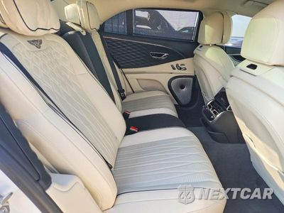 Zdjęcie 10 z 12 samochodu: 2021 BENTLEY FLYING SPUR VIN:SCBBG6ZG4MC086928 - miniatura