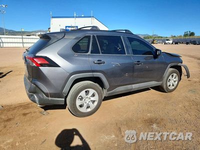 Trzecie zdjęcie samochodu z tyłu: 2021 TOYOTA RAV4 LE VIN:2T3F1RFV0MC160106 - miniatura