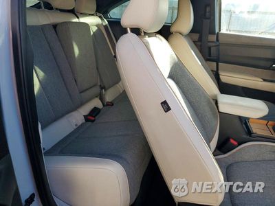 Zdjęcie 10 z 12 samochodu: 2022 MAZDA MX-30 PREMIUM PLUS VIN:JM1DRADB9N0100436 - miniatura