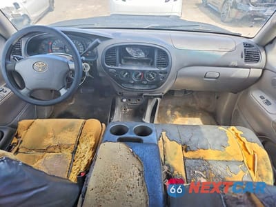 Zdjęcie 8 z 12 samochodu: 2004 TOYOTA TUNDRA SR5 VIN:5TBRT34114S443725 - miniatura