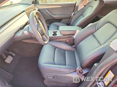 Zdjęcie 7 z 13 samochodu: 2025 TESLA MODEL Y VIN:7SAYGDED3SA365312 - miniatura