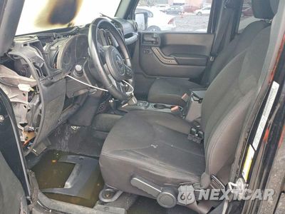 Zdjęcie 7 z 12 samochodu: 2016 JEEP WRANGLER UNLIMITED SPORT VIN:1C4BJWDG8GL326296 - miniatura