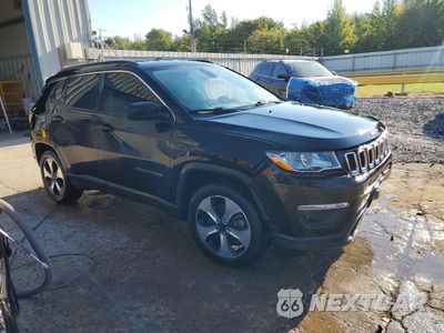 Czwarte zdjęcie samochodu z boku: 2017 JEEP COMPASS LATITUDE VIN:3C4NJCBB1HT629641 - miniatura