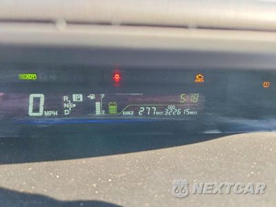 Zdjęcie 9 z 12 samochodu: 2014 TOYOTA PRIUS V FIVE VIN:JTDZN3EU2E3300019 - miniatura