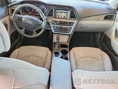 Zdjęcie 8 z 12 samochodu: 2016 HYUNDAI SONATA SE VIN:5NPE24AF7GH301484 - miniatura