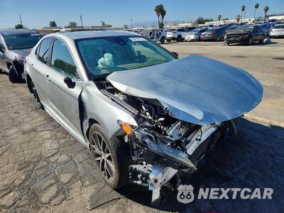Czwarte zdjęcie samochodu z boku: 2021 TOYOTA CAMRY SE VIN:4T1G11AKXMU495965 - miniatura