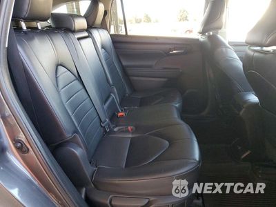Zdjęcie 11 z 13 samochodu: 2023 TOYOTA HIGHLANDER HYBRID XLE VIN:5TDKBRCH6PS593086 - miniatura