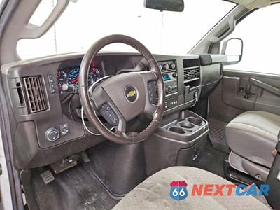 Zdjęcie 8 z 13 samochodu: 2022 CHEVROLET EXPRESS G2500 VIN:1GCWGAFP0N1139742 - miniatura