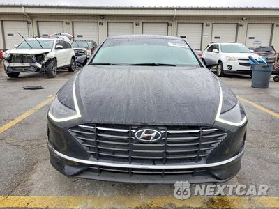 Piąte zdjęcie samochodu w środku: 2023 HYUNDAI SONATA SE VIN:KMHL24JA4PA314742 - miniatura