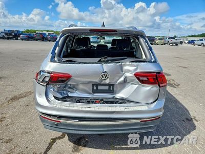 Zdjęcie 6 z 13 samochodu: 2020 VOLKSWAGEN TIGUAN SE VIN:3VV3B7AX2LM129453 - miniatura