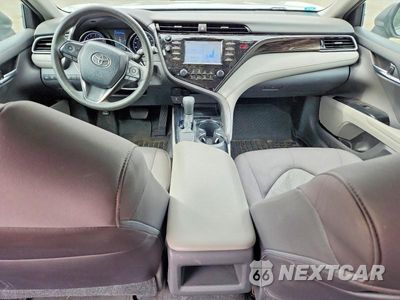 Zdjęcie 8 z 12 samochodu: 2019 TOYOTA CAMRY LE VIN:4T1B11HK8KU736287 - miniatura