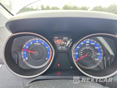 Zdjęcie 9 z 12 samochodu: 2015 HYUNDAI ELANTRA LIMITED VIN:KMHDH4AE6FU456707 - miniatura