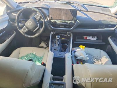 Zdjęcie 8 z 13 samochodu: 2025 TOYOTA GRAND HIGHLANDER HYBRID XLE VIN:5TDACAB55SS037040 - miniatura